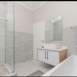bathrooms (4)